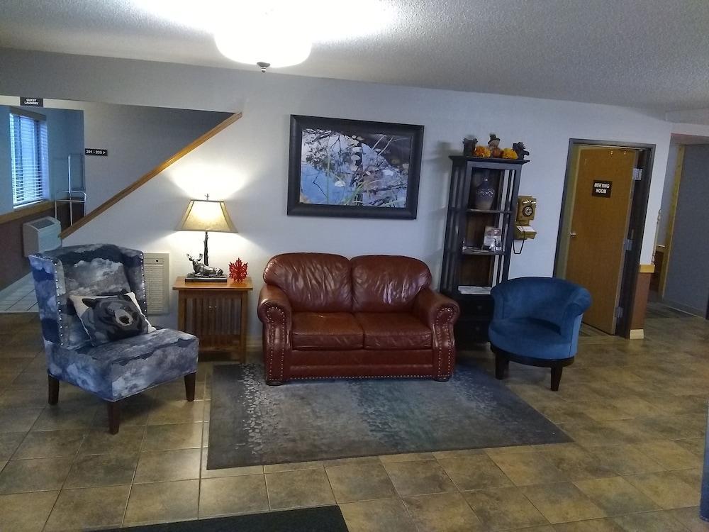 Super 8 By Wyndham Baxter/Brainerd Area Exterior foto