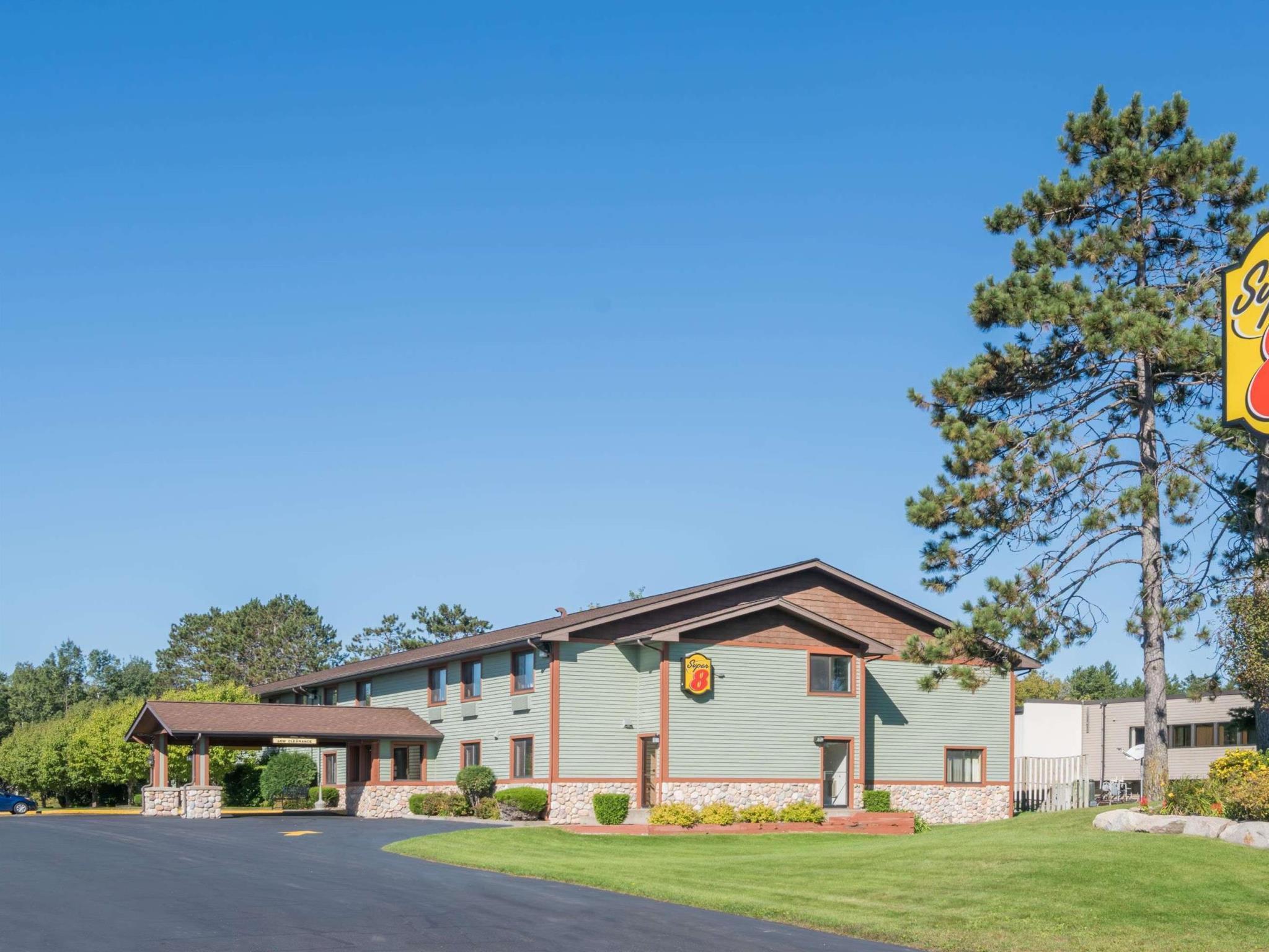 Super 8 By Wyndham Baxter/Brainerd Area Exterior foto