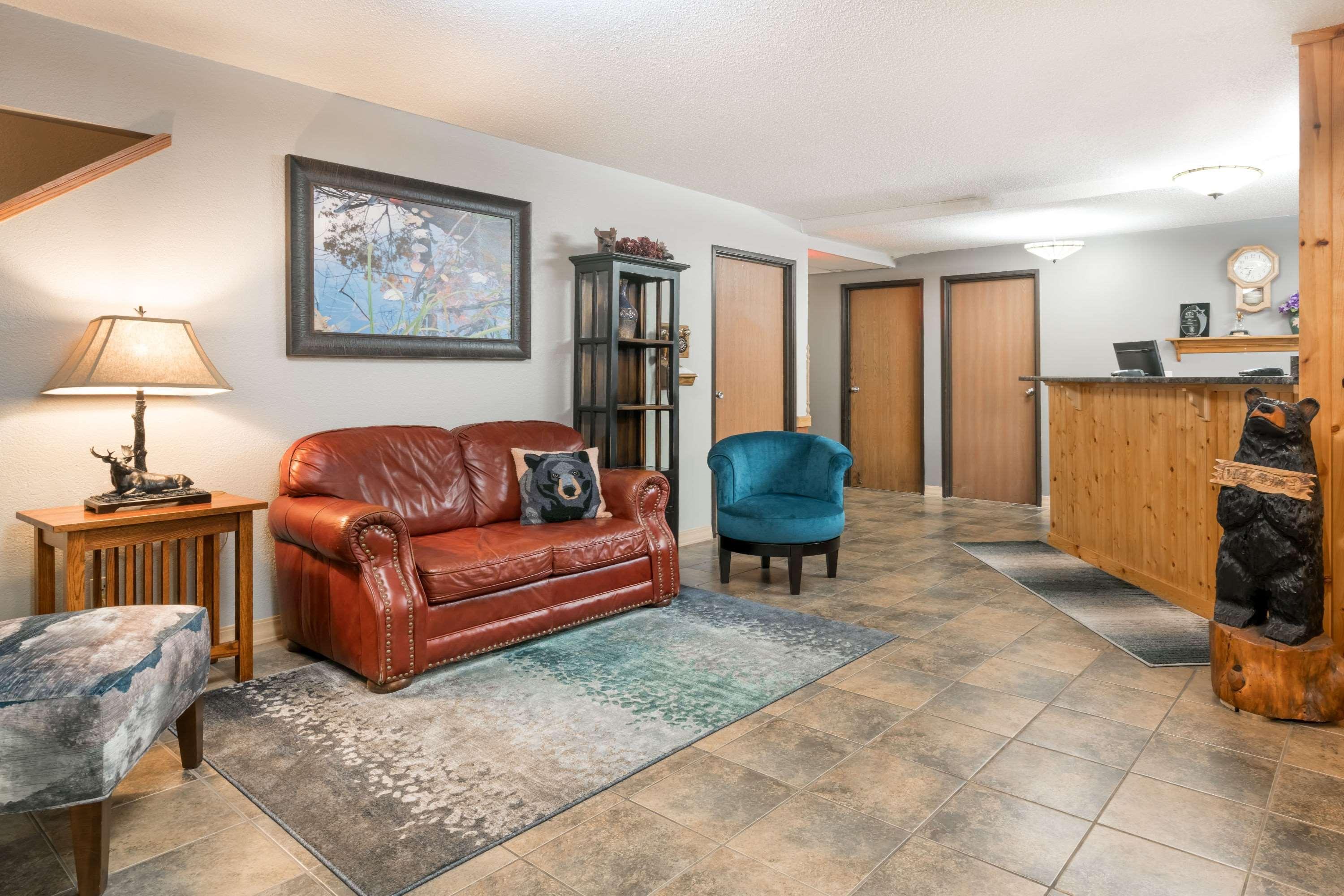 Super 8 By Wyndham Baxter/Brainerd Area Exterior foto