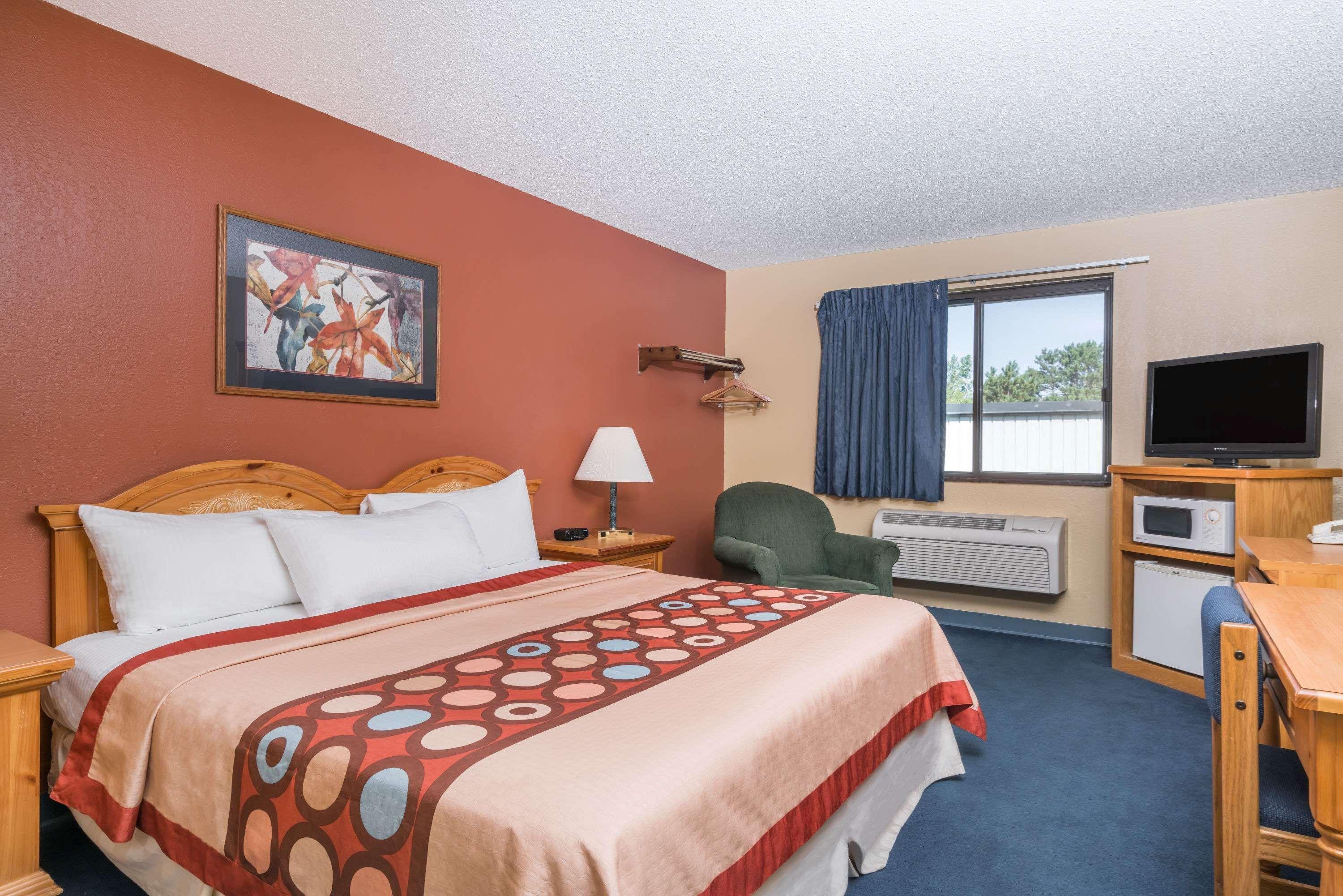 Super 8 By Wyndham Baxter/Brainerd Area Exterior foto
